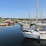 Seehaus Arielle Mit Wassergrundstueck By Interhome Casa de Férias *