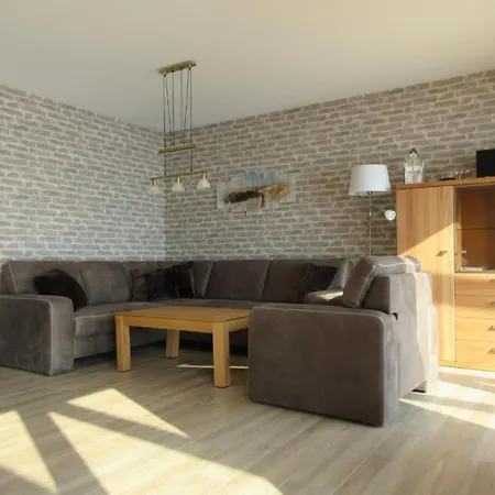Seehaus Arielle Mit Wassergrundstueck By Interhome Casa de Férias