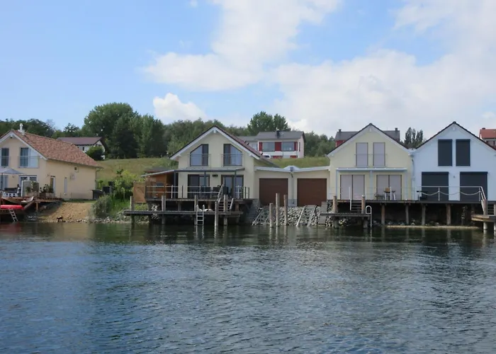 Seehaus Arielle Mit Wassergrundstueck By Interhome * Mucheln