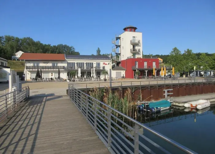 Seehaus Arielle Mit Wassergrundstueck By Interhome * Mucheln