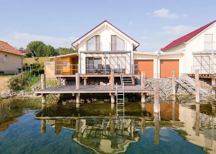 Seehaus Arielle Mit Wassergrundstueck By Interhome *